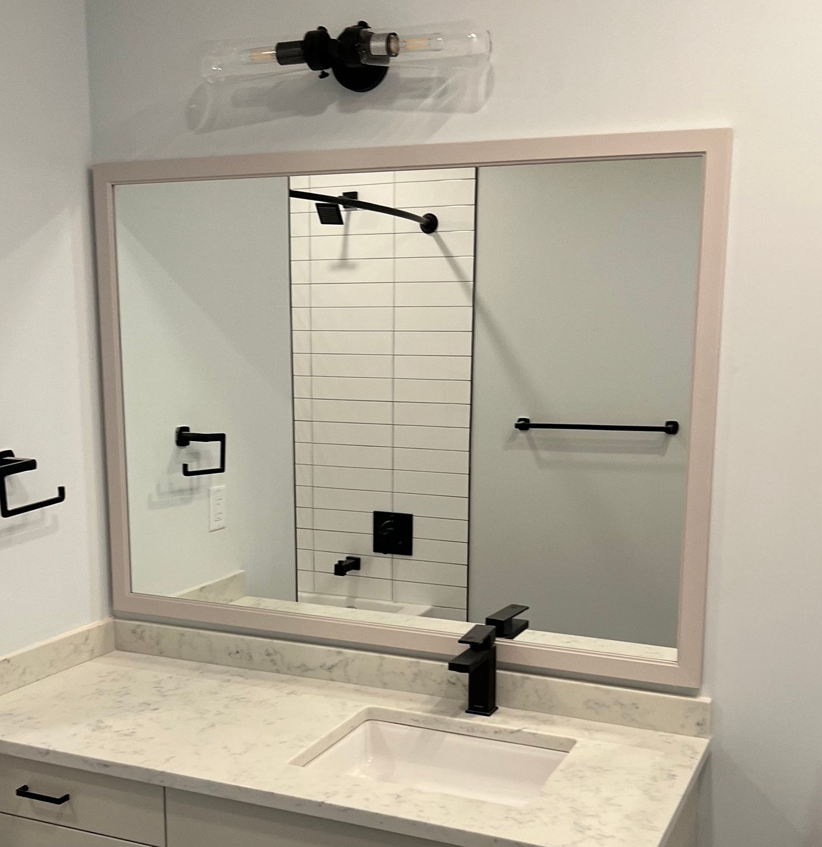 custom-bathroom-mirror-installation-commercial-interior-project